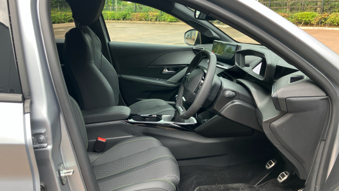 Peugeot 208 1.2 100 Turbo GT 5dr Petrol Hatchback - Image 8